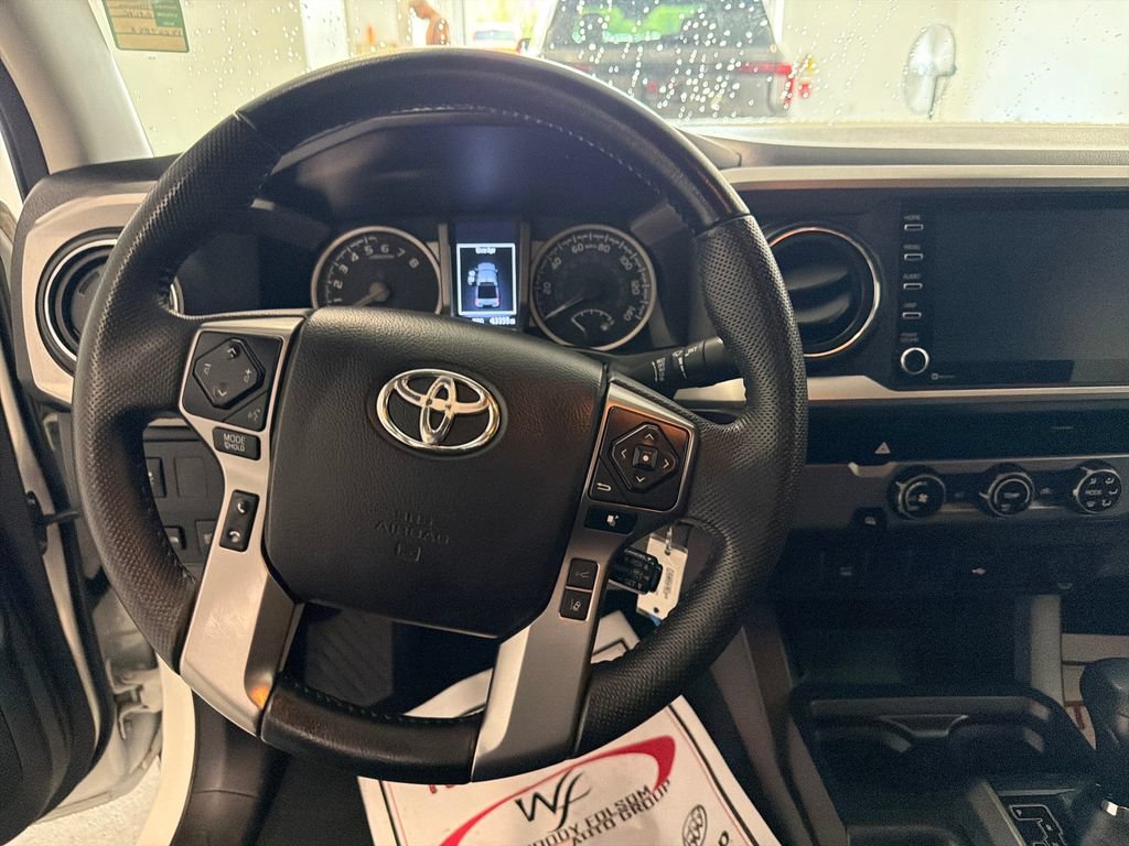 Used 2023 Toyota Tacoma SR5 RWD image 16