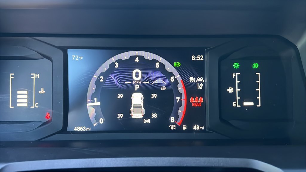 Used 2026 Toyota Tacoma SR5 AWD/4WD image 21
