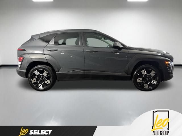 Used 2025 Hyundai Kona SEL AWD/4WD image 4