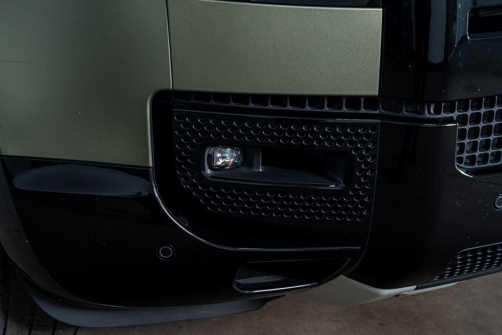 Used 2022 Land Rover Defender 90 X image 19