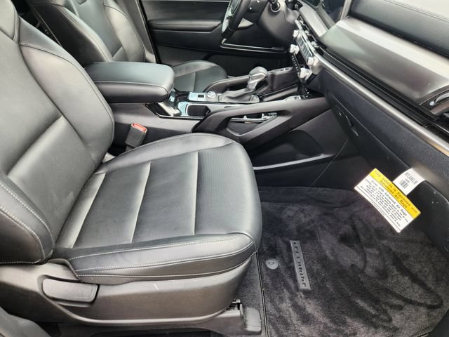 Used 2025 Kia Telluride S FWD image 14