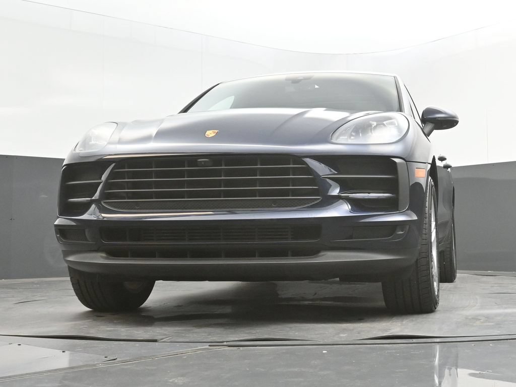 Certified 2021 Porsche Macan AWD/4WD image 38