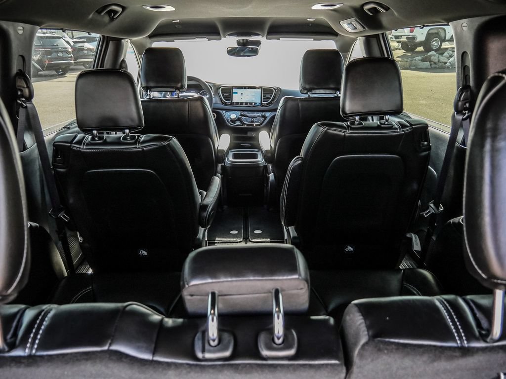 Used 2026 Chrysler Pacifica Select FWD image 70