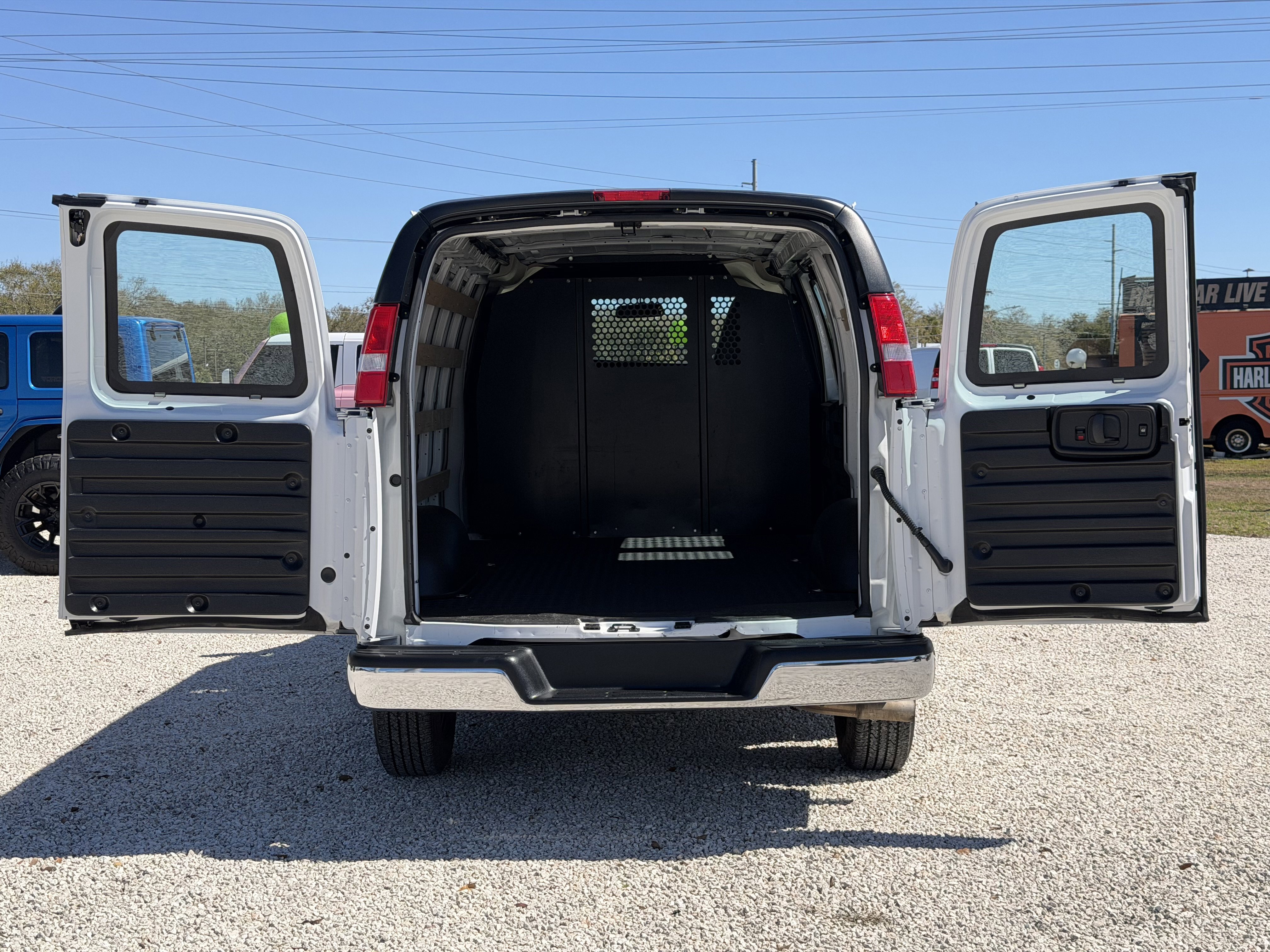 Used 2024 Chevrolet Express 2500 w/ Driver Convenience Package image 5