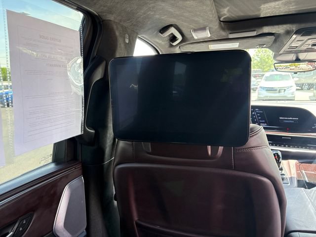 Certified 2023 Cadillac Escalade Sport Platinum w/ LPO, ONYX Package AWD/4WD image 18