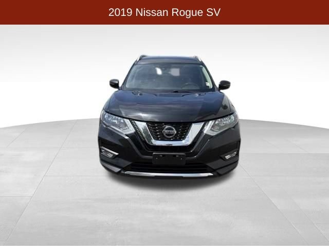 Used 2019 Nissan Rogue SV AWD/4WD image 2