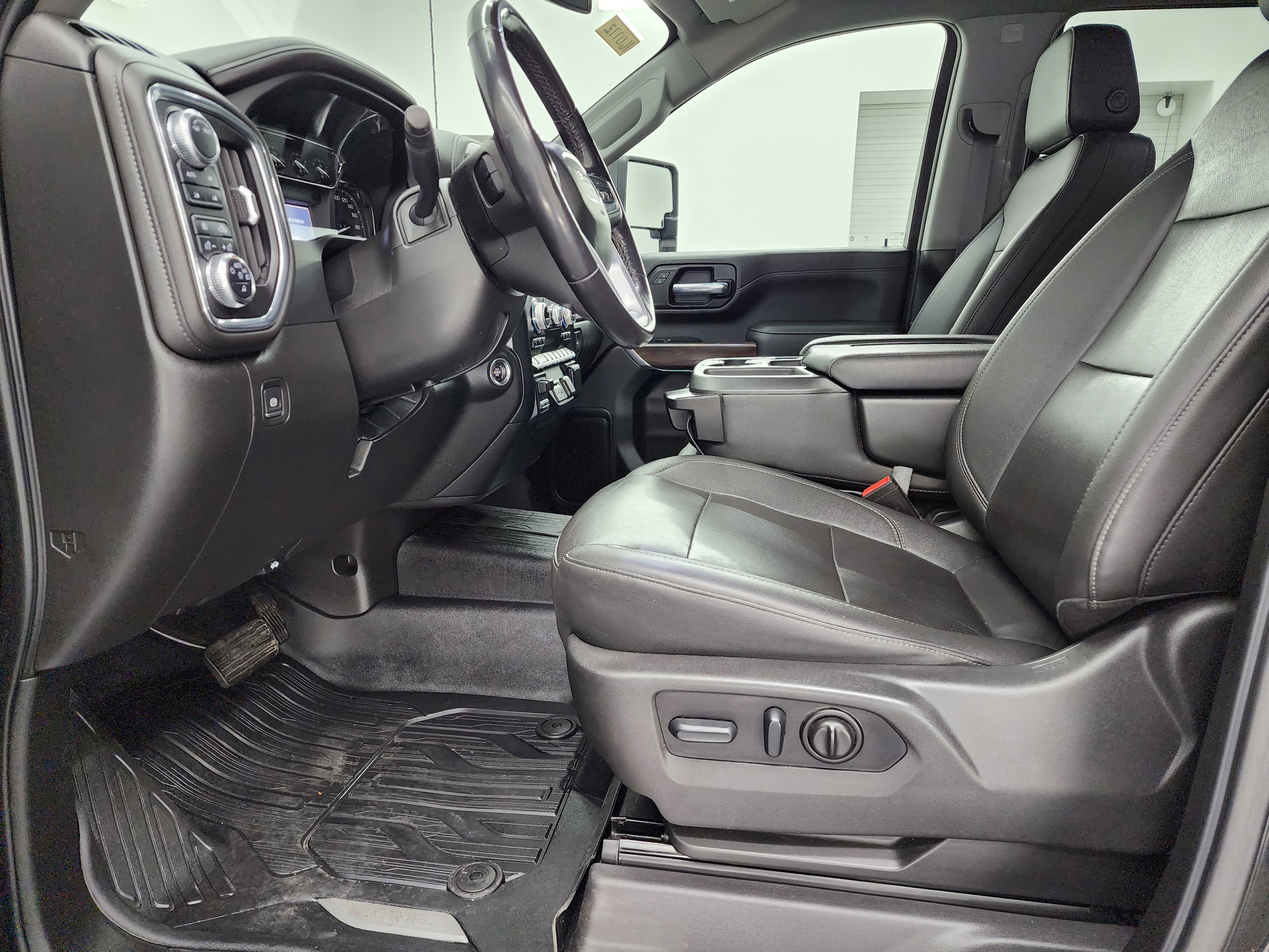 Used 2022 GMC Sierra 2500 SLT w/ LPO, GMC Protection Package image 8