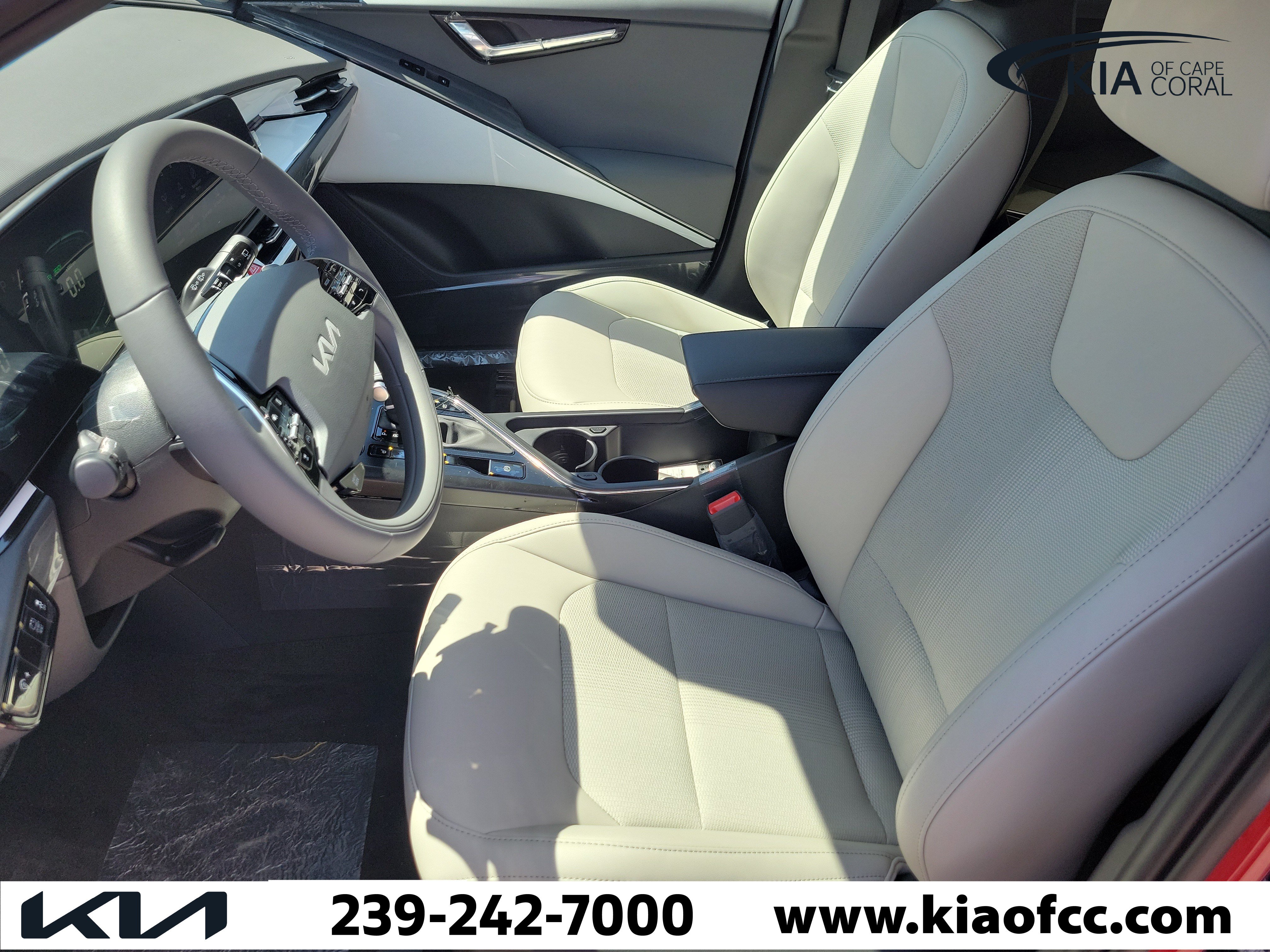 New 2026 Kia Niro EX FWD image 21