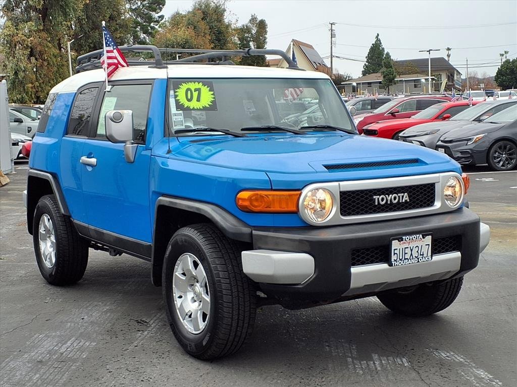 Used 2007 Toyota FJ Cruiser 4WD image 3
