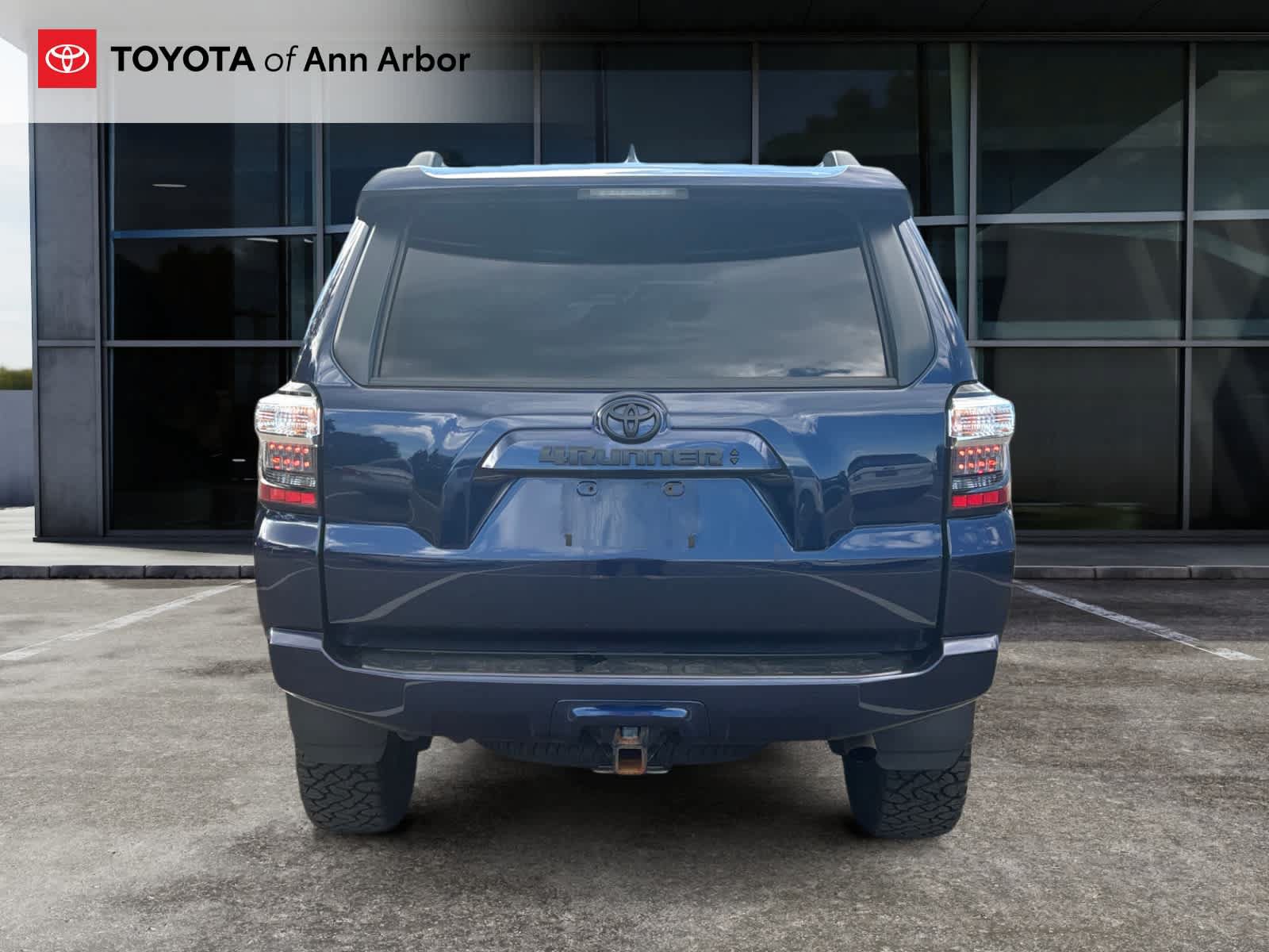 Used 2024 Toyota 4Runner SR5 Premium w/ Moonroof Package AWD/4WD image 4