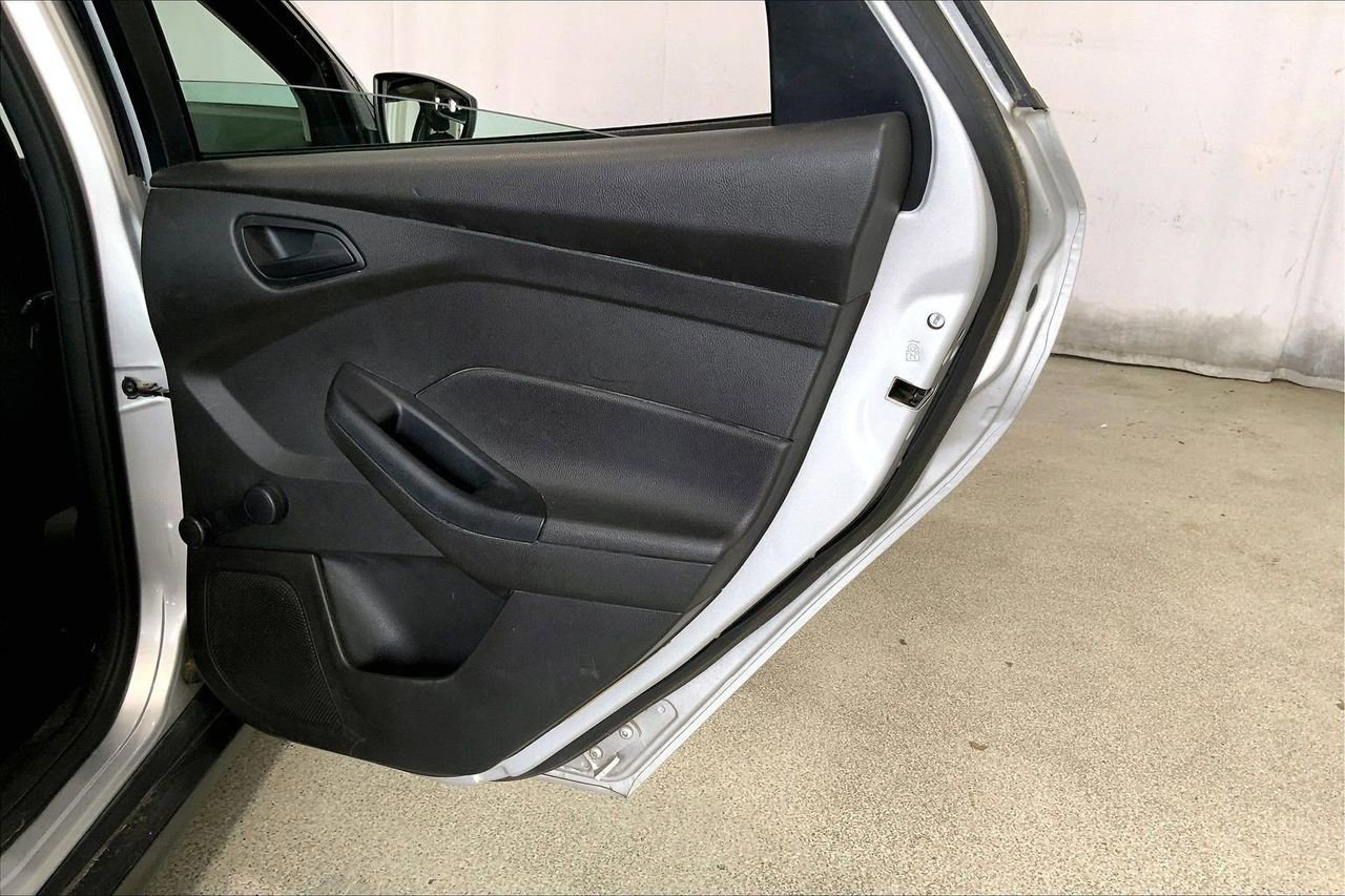 Used 2016 Ford Focus S FWD image 23