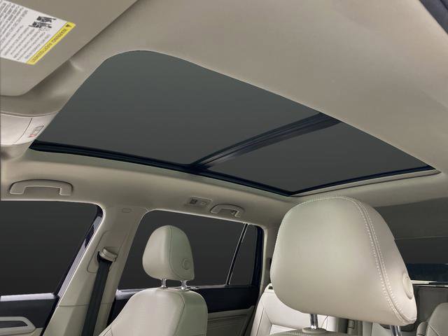 Used 2021 Volkswagen Atlas SE w/ Panoramic Sunroof Package image 7