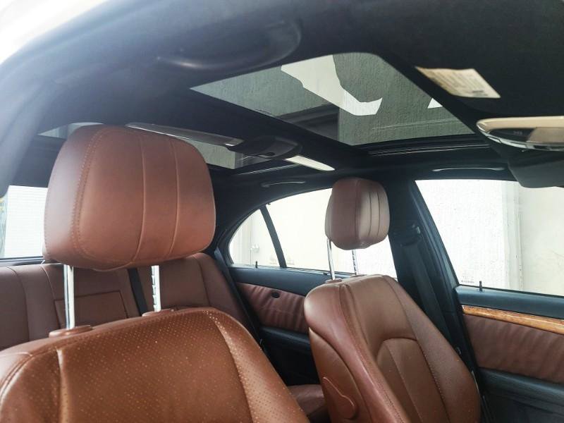 Used 2009 Mercedes-Benz E 550 Sedan image 18