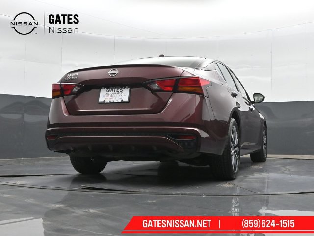 Used 2025 Nissan Altima 2.5 SV FWD image 34