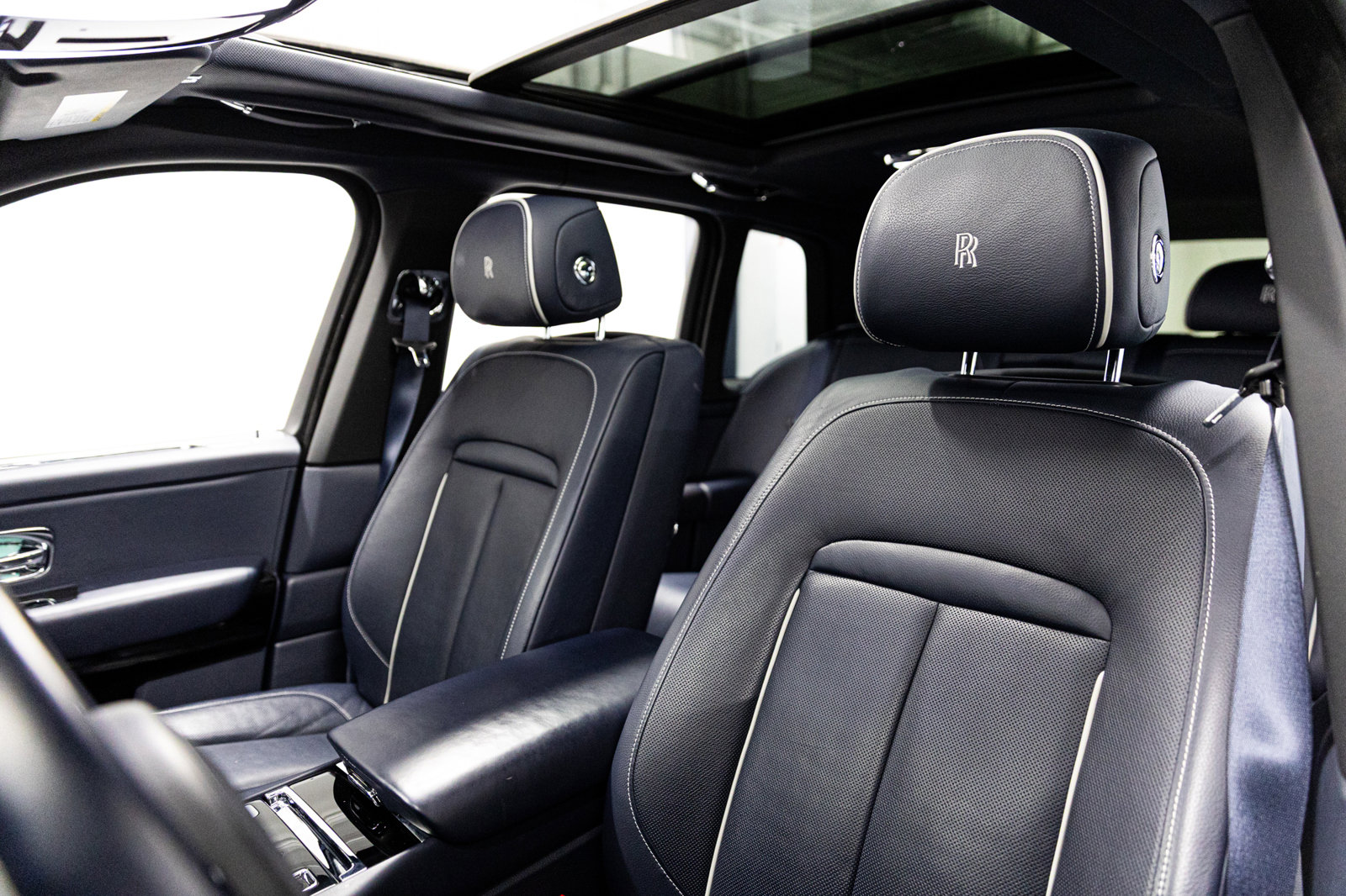 Used 2020 Rolls-Royce Cullinan image 27