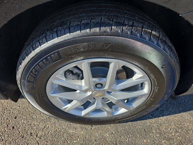 Used 2023 Chevrolet Equinox LT image 11