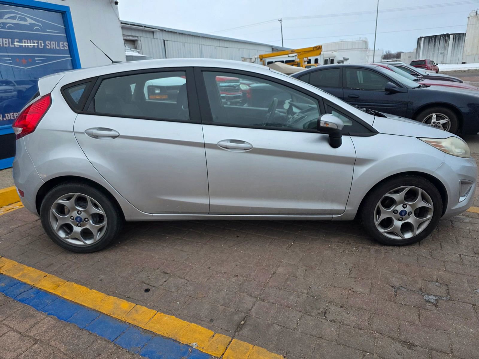 Used 2012 Ford Fiesta SES image 4