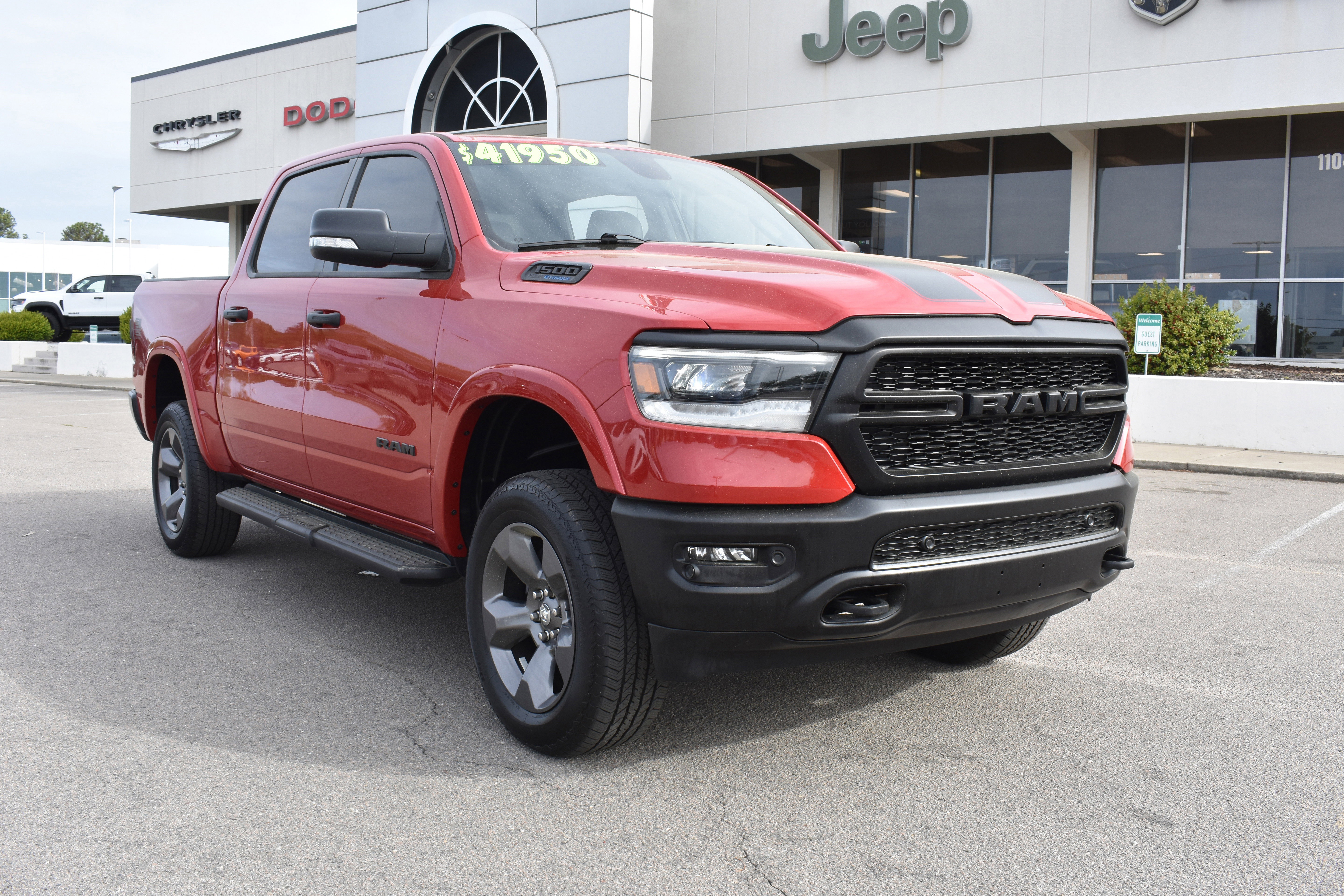 Used 2022 RAM 1500 Big Horn w/ Built-to-serve Edition AWD/4WD image 3