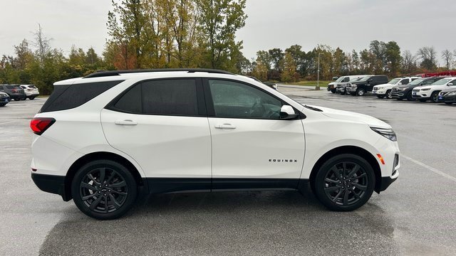 Certified 2022 Chevrolet Equinox RS w/ LPO, Floor Liner Package image 29