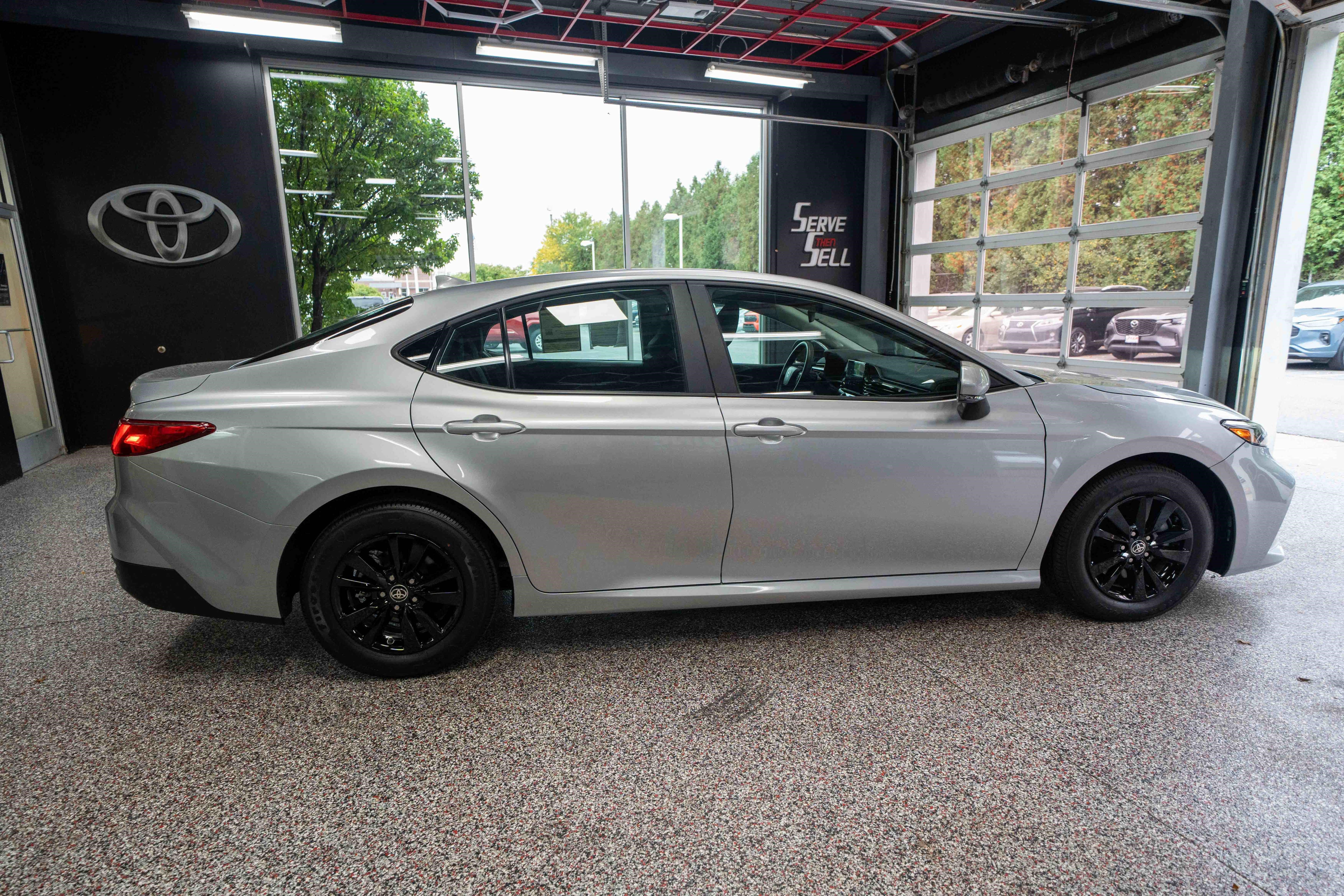 Used 2026 Toyota Camry LE FWD image 4