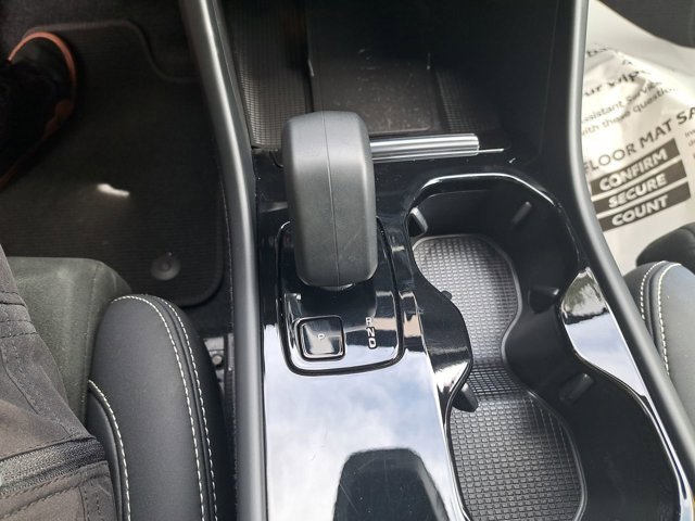 Used 2023 Volvo XC40 Recharge Ultimate w/ Protection Package Premier image 19