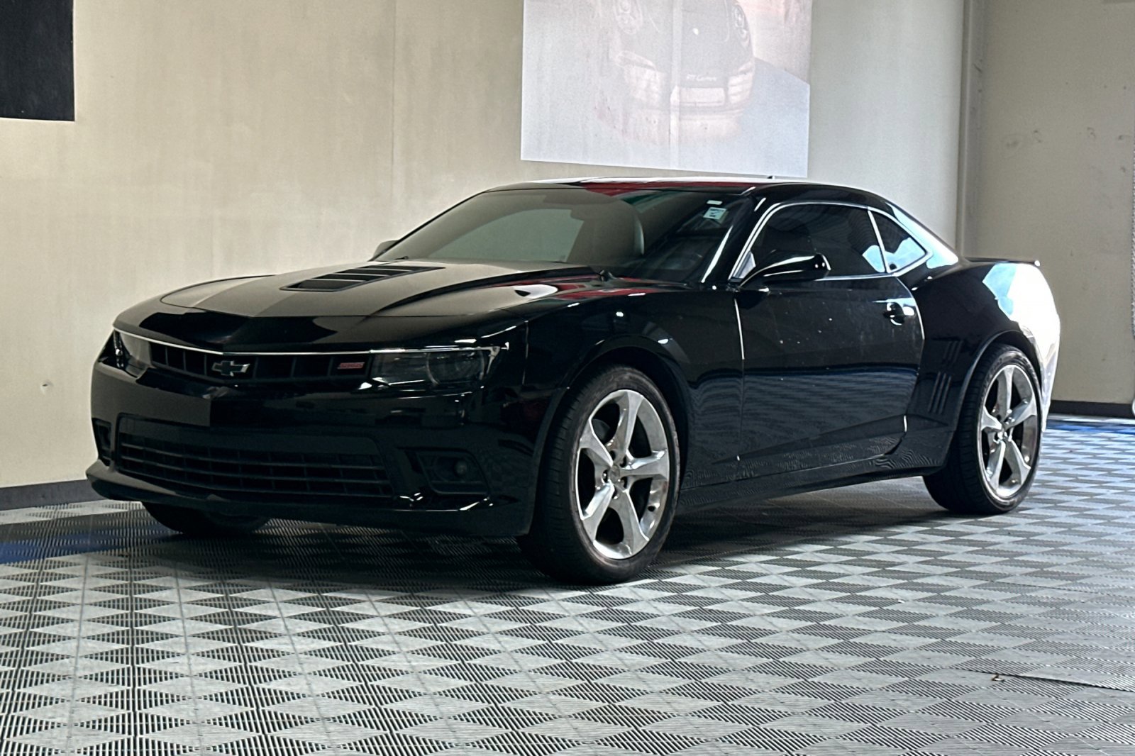 Used 2015 Chevrolet Camaro SS image 8