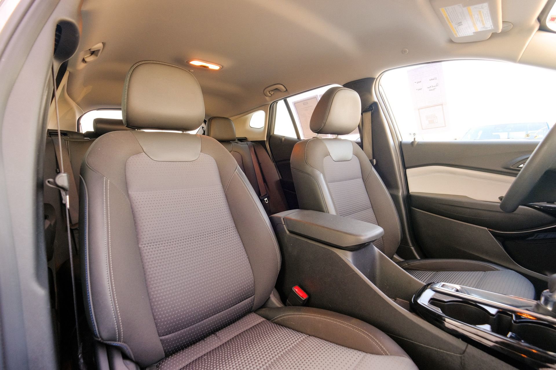 Used 2025 Chevrolet Trax LT image 17