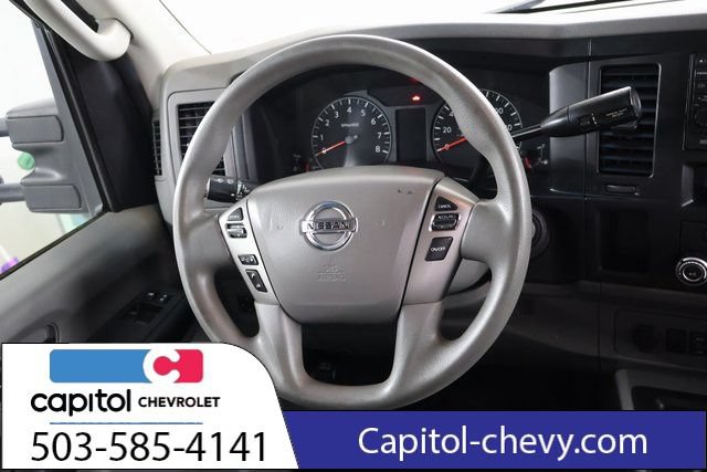 Used 2014 Nissan NV 3500 SV w/ Technology Package RWD image 16