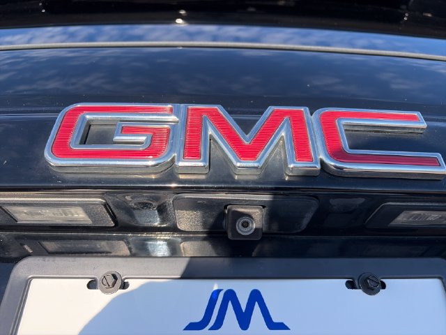 Used 2017 GMC Yukon SLT w/ Premium Edition AWD/4WD image 39