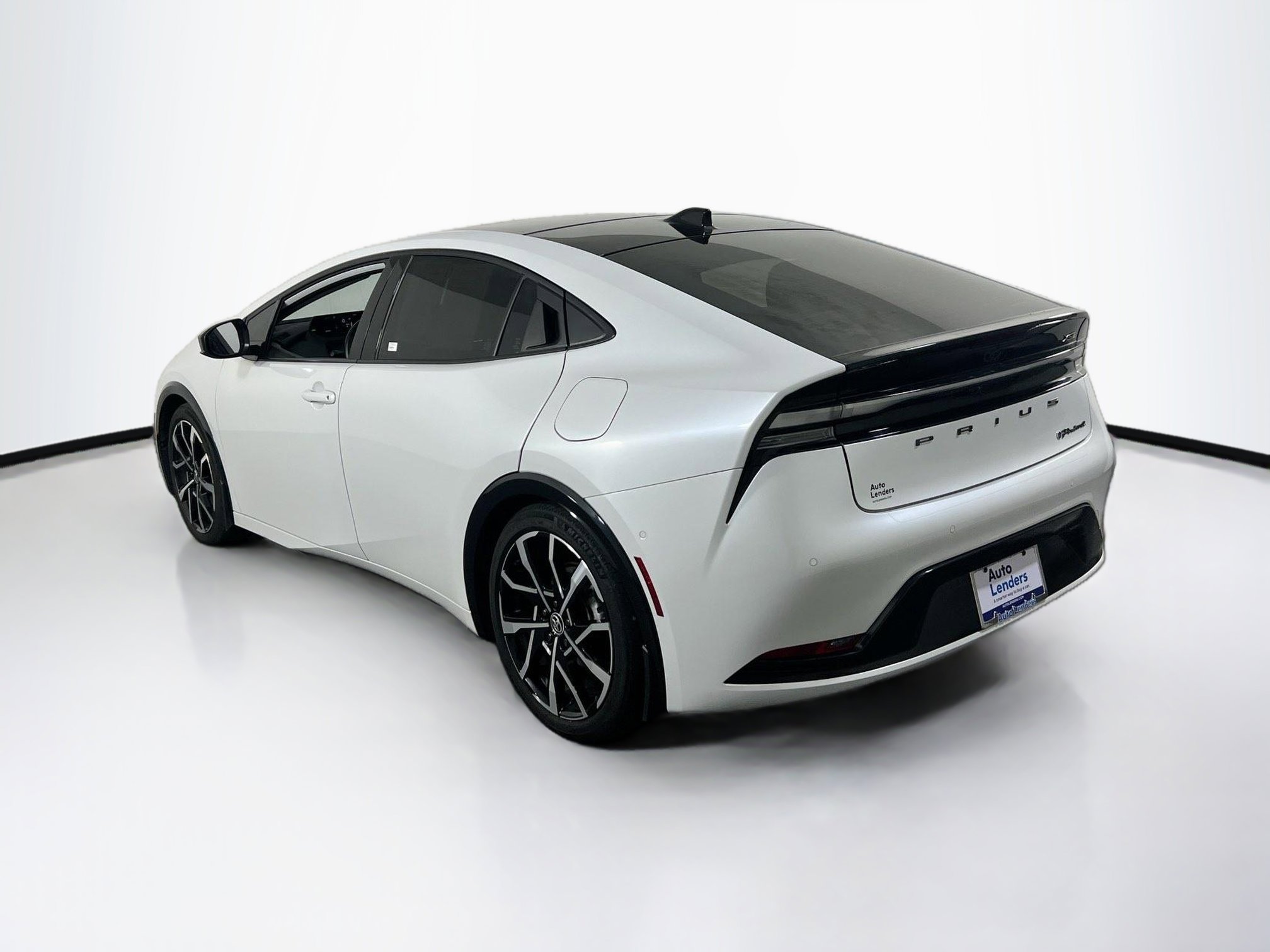 Used 2024 Toyota Prius Prime Premium w/ Advanced Technology Package image 7