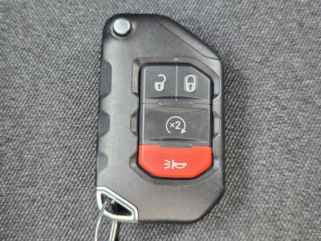 Used 2024 Jeep Wrangler Willys AWD/4WD image 35