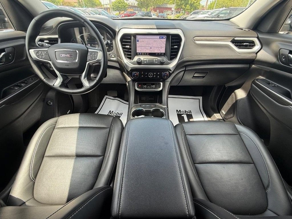 Used 2023 GMC Acadia SLT AWD/4WD image 17