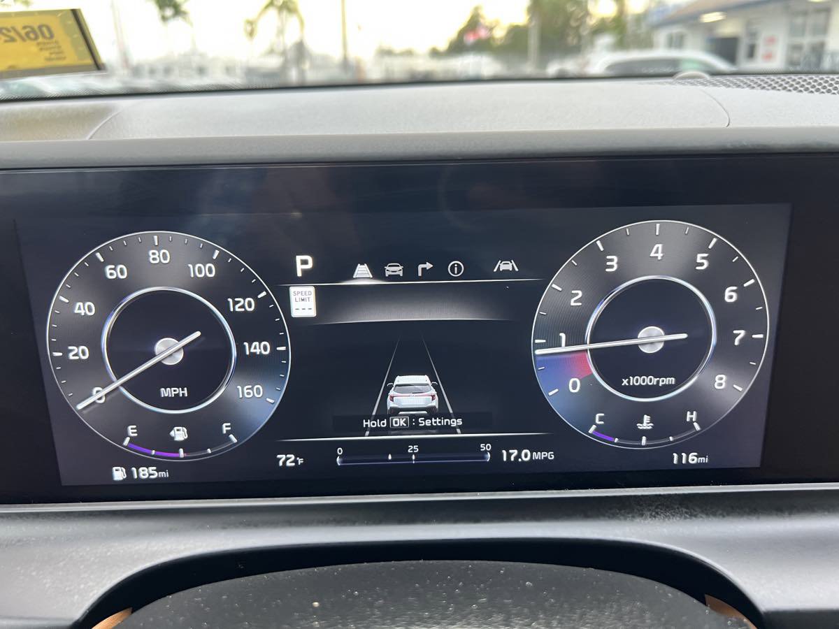 Used 2024 Kia Seltos SX image 16