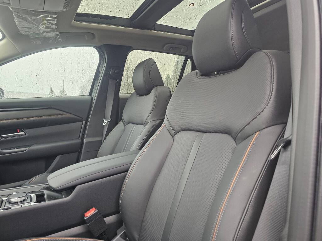 New 2026 MAZDA CX-50 AWD 2.5 Hybrid w/ Cargo Package image 11