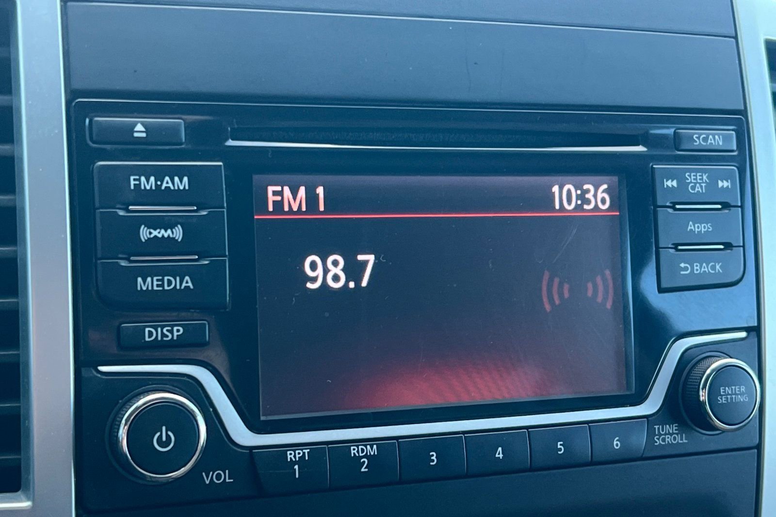 Used 2015 Nissan Frontier SV w/ SV Value Truck Package image 18