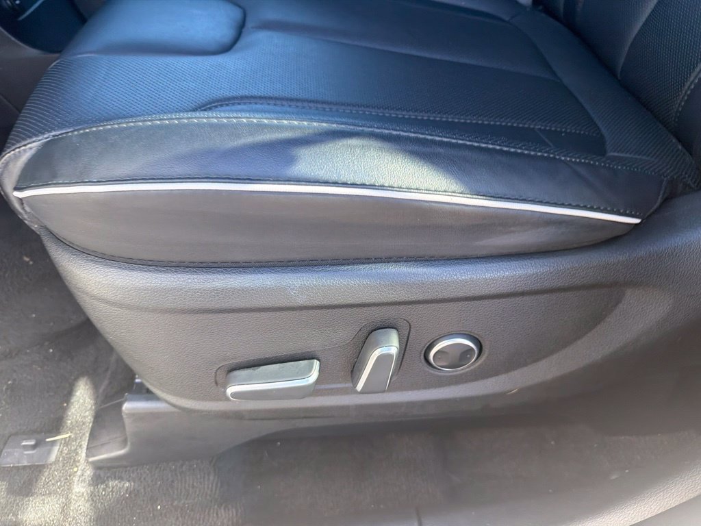 Certified 2025 Hyundai Palisade SEL AWD/4WD image 19