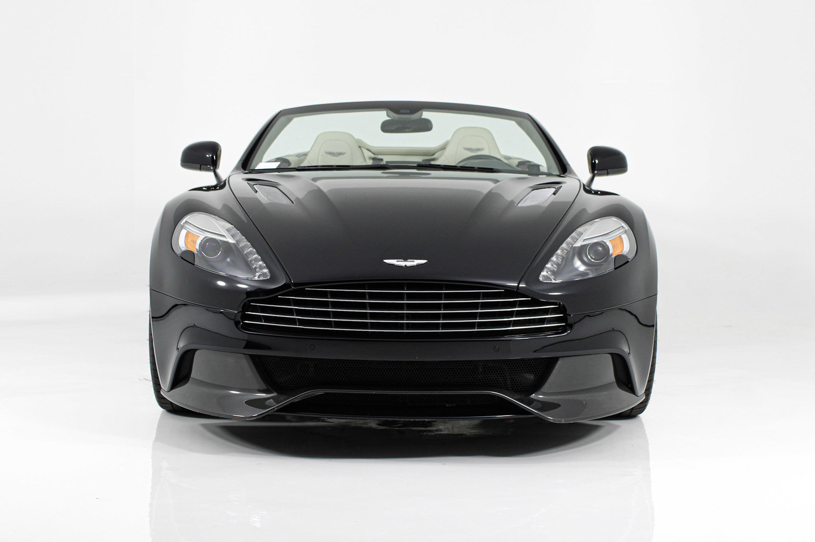 Used 2014 Aston Martin Vanquish Volante RWD image 16