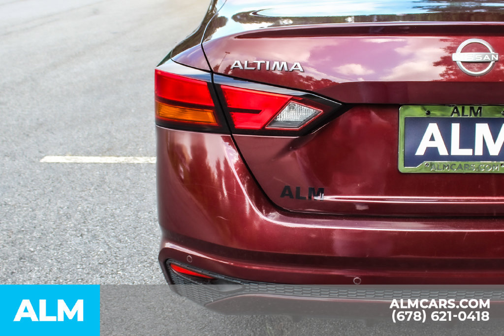 Used 2024 Nissan Altima 2.5 SV FWD image 12