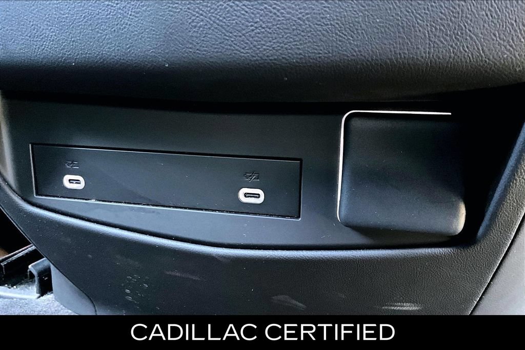 Used 2022 Cadillac Escalade Luxury RWD image 36