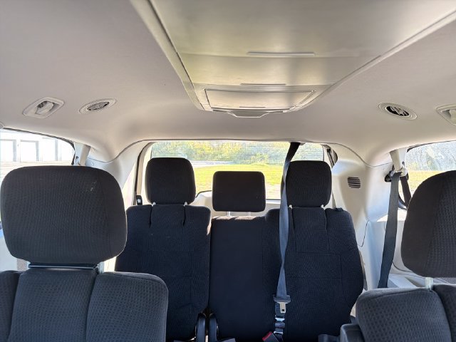 Used 2012 Dodge Grand Caravan Crew w/ Crew Value Pkg FWD image 29