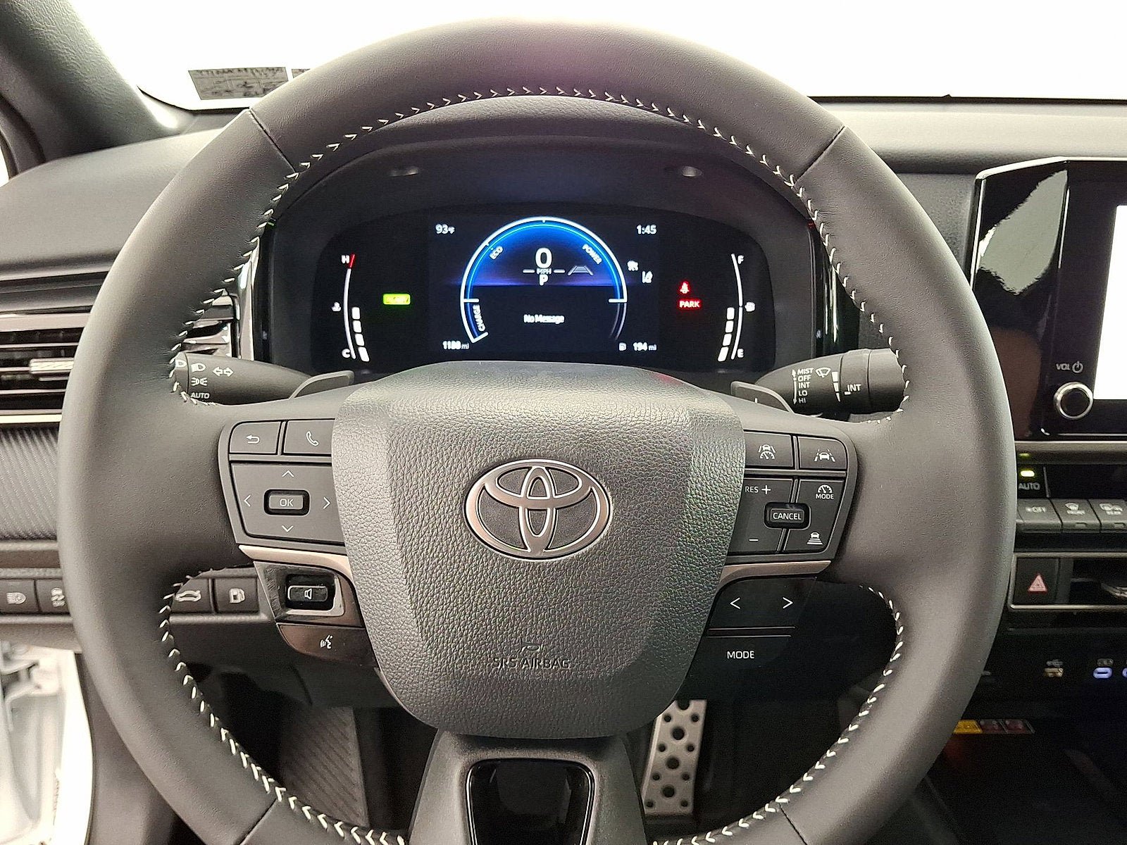 Used 2026 Toyota Camry SE w/ Convenience Package FWD image 8