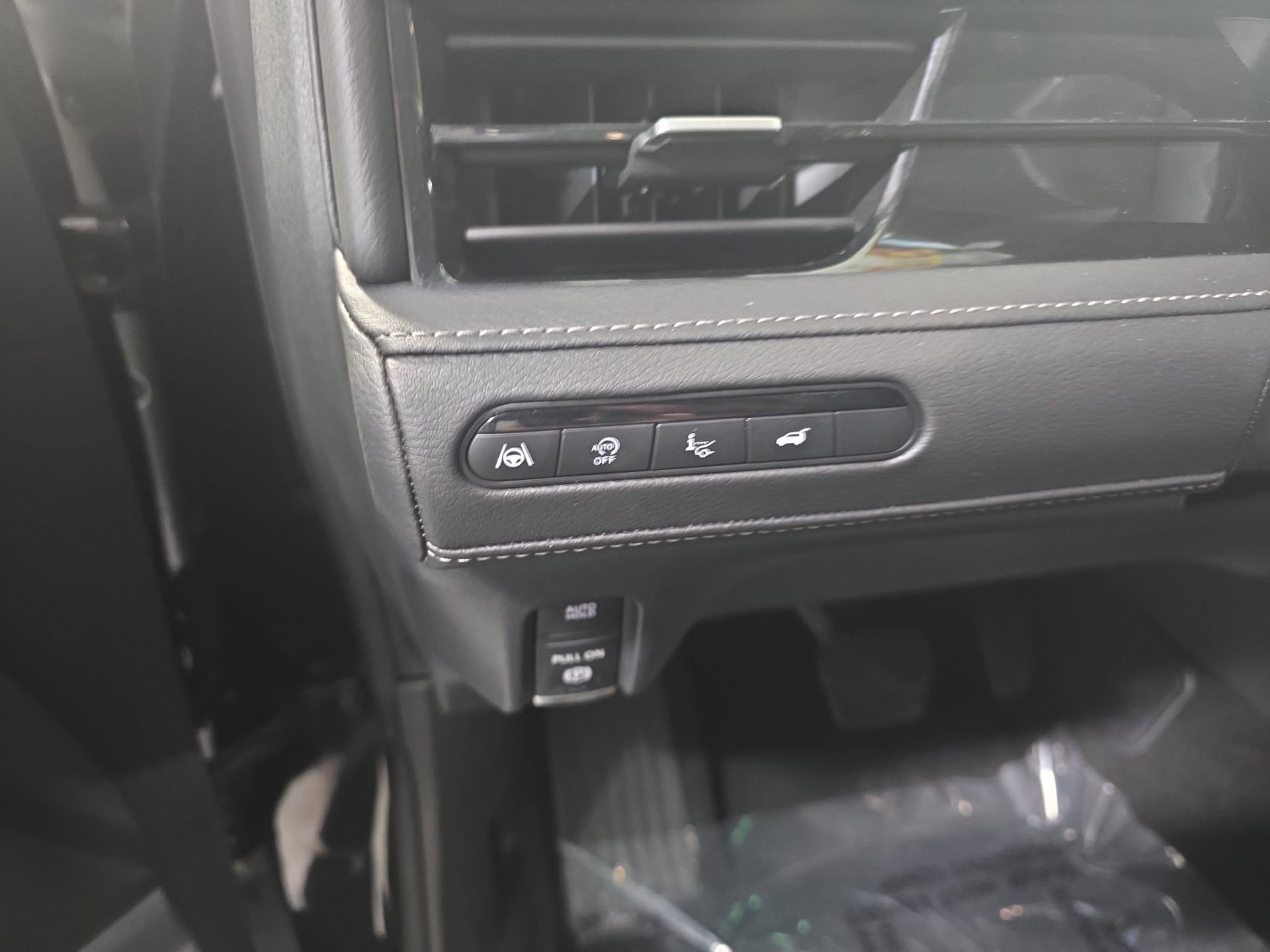 Certified 2025 INFINITI QX80 Sensory AWD/4WD image 17