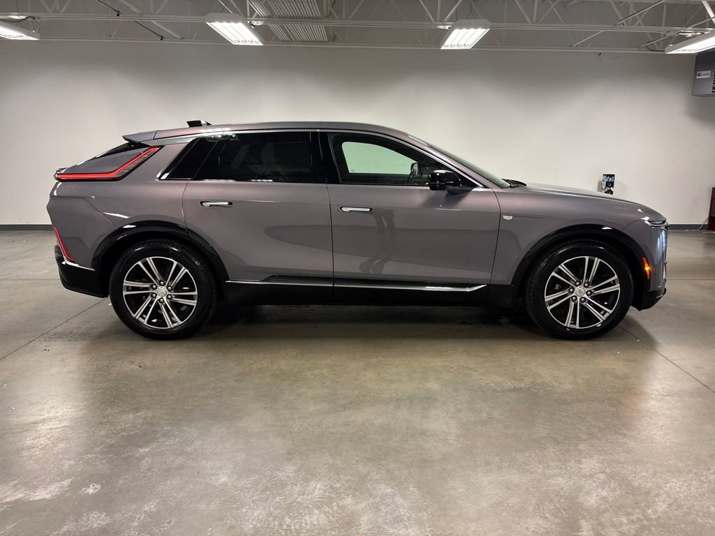 New 2026 Cadillac Lyriq Premium Luxury image 19