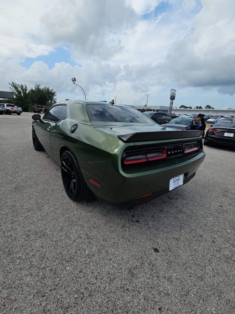Used 2023 Dodge Challenger SRT Hellcat w/ Driver Convenience Group RWD image 5