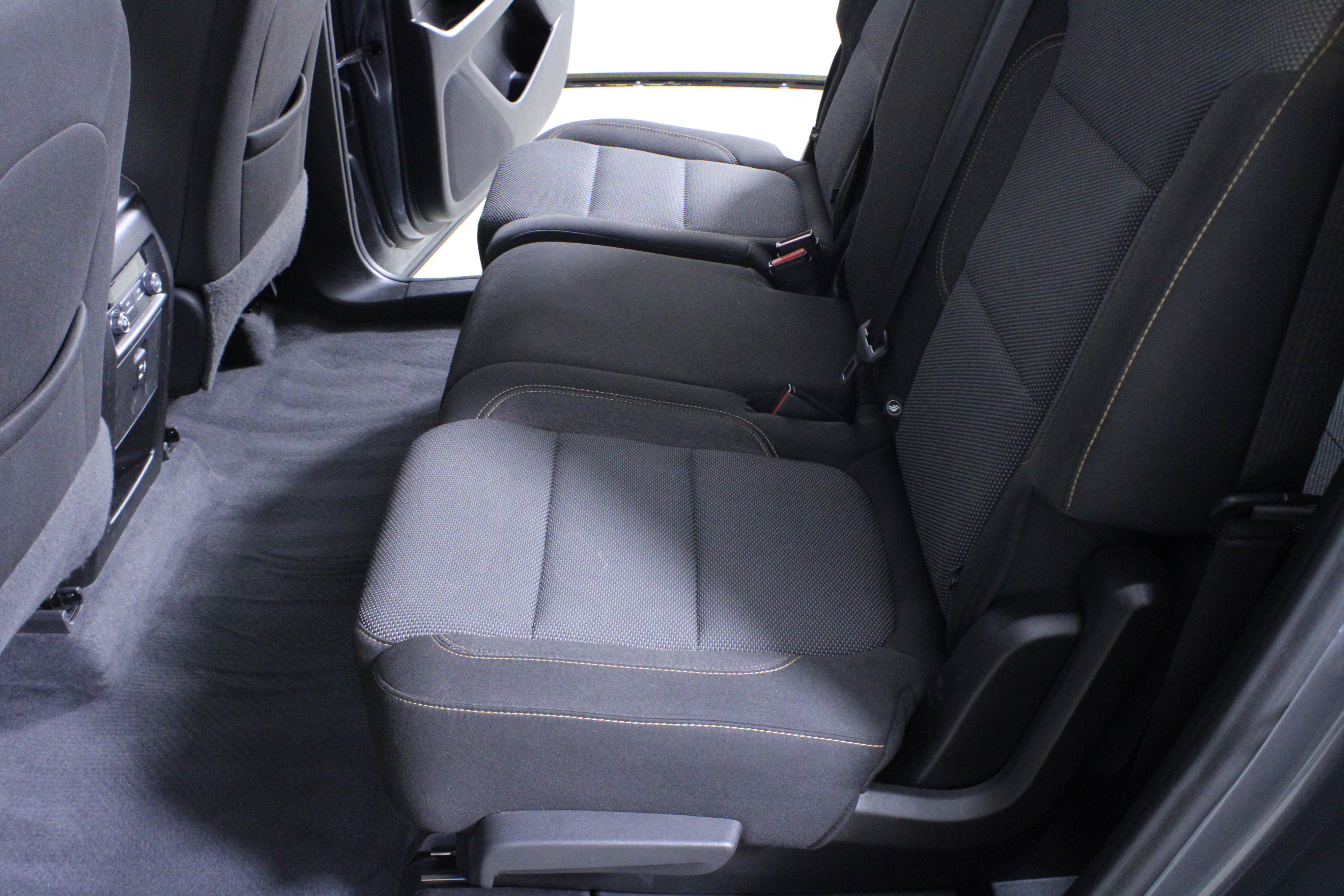 Used 2021 Chevrolet Traverse LS image 11