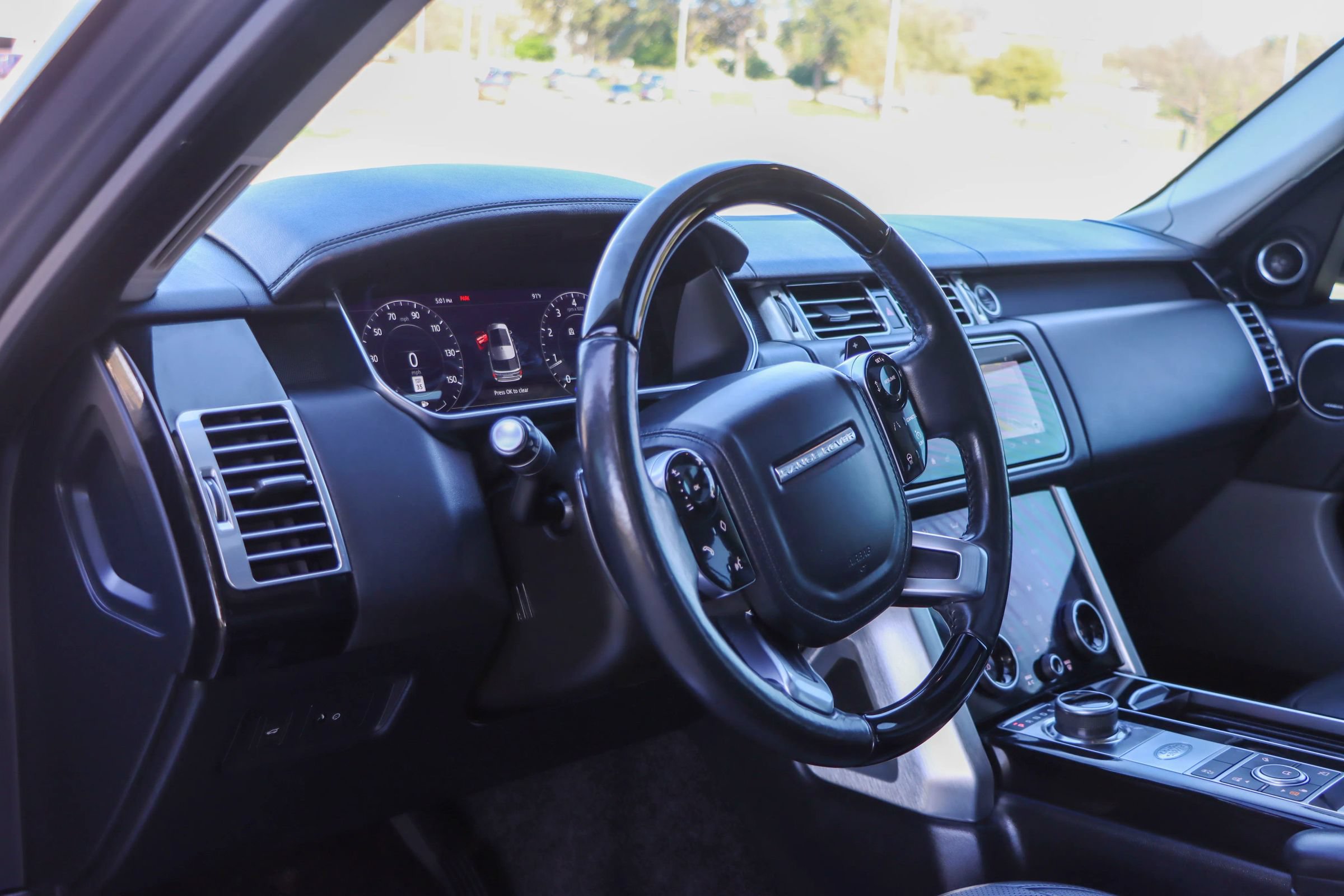 Used 2018 Land Rover Range Rover HSE AWD/4WD image 32