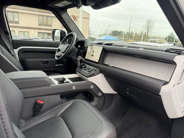Used 2025 Land Rover Defender 110 S image 48