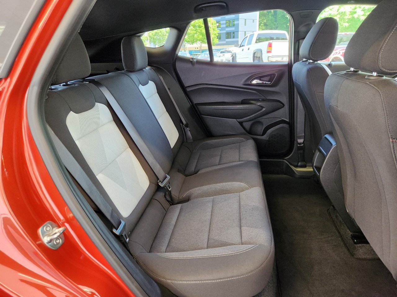 Used 2024 Chevrolet Trax RS w/ Driver Confidence Package FWD image 20