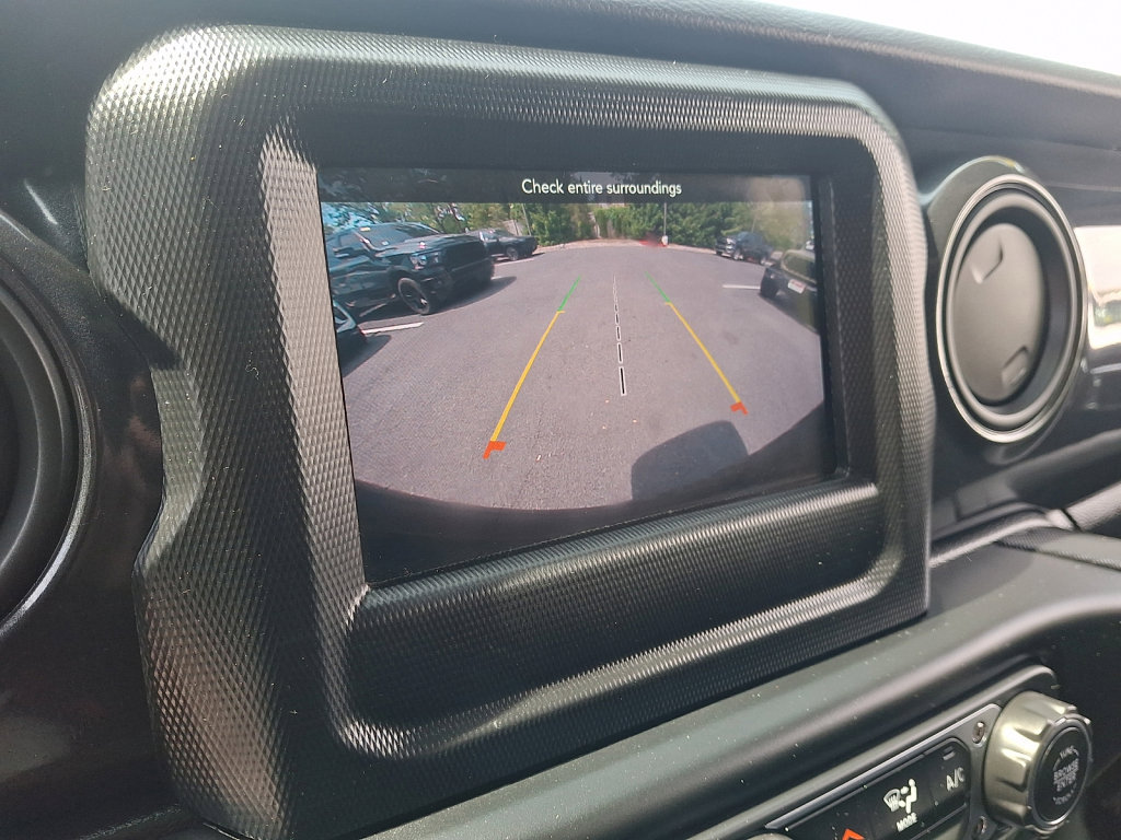 Used 2022 Jeep Wrangler Unlimited Sport AWD/4WD image 27