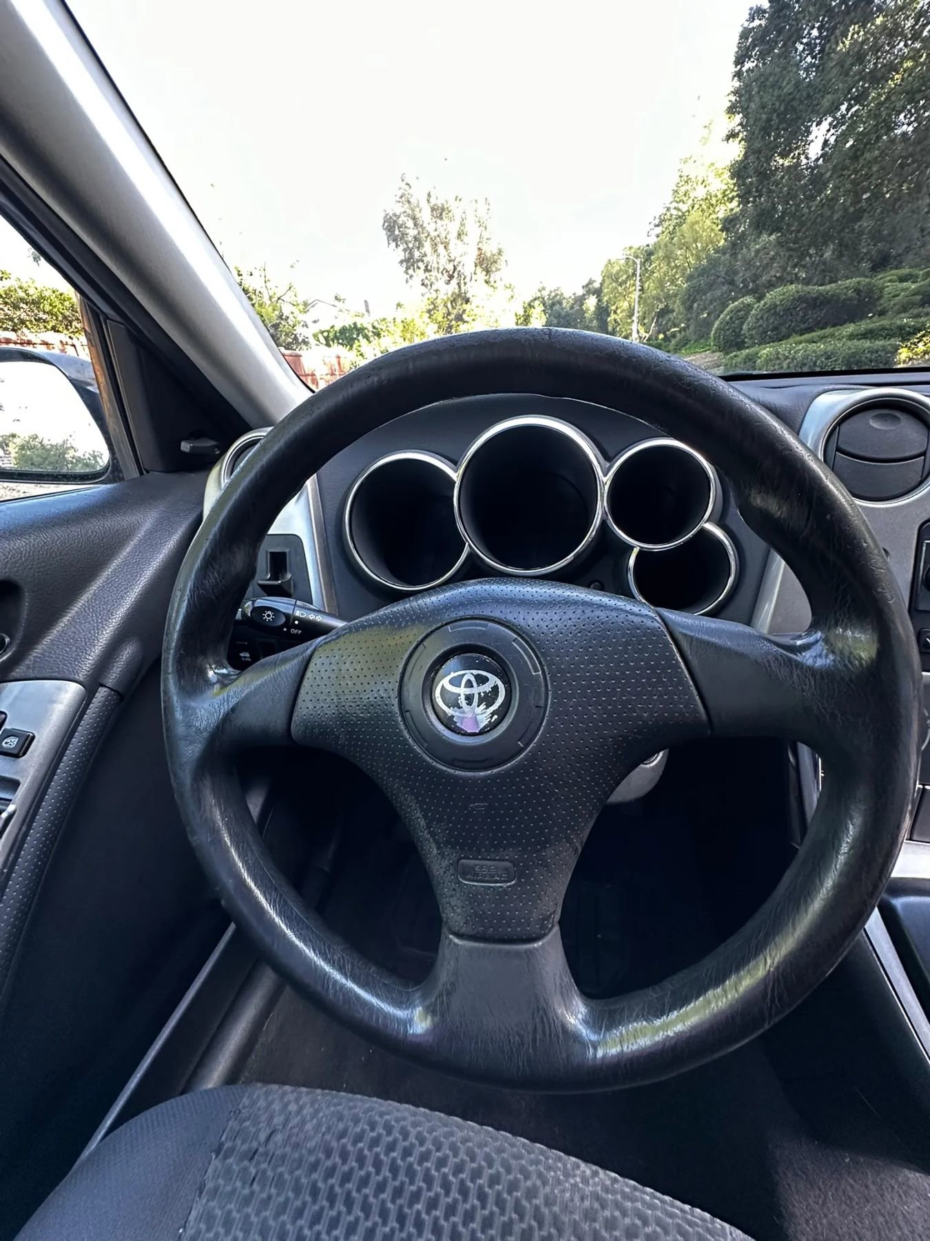 Used 2005 Toyota Matrix FWD image 25